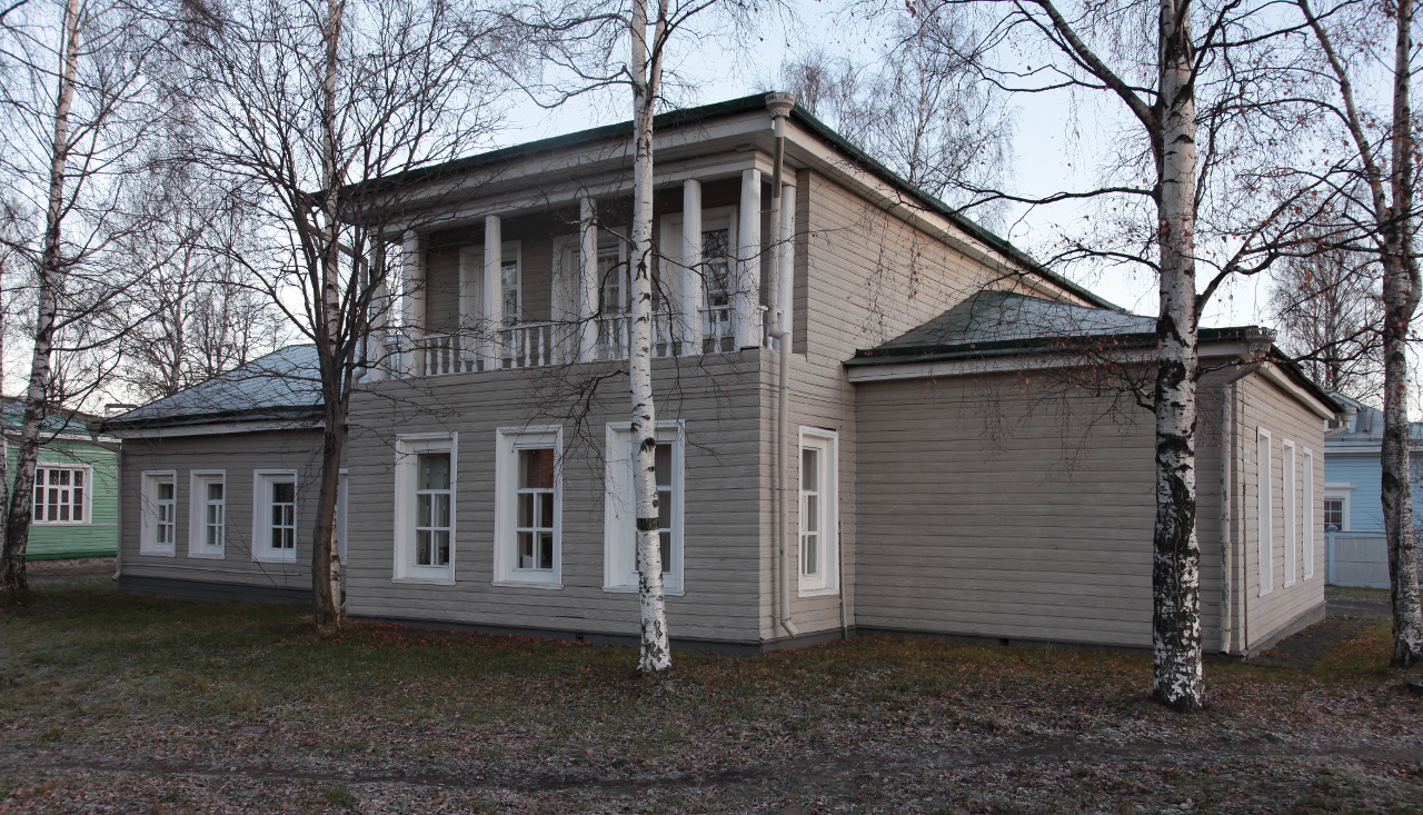 Дом с мезонином музея «Кижи» в квартале исторической застройки г. Петрозаводска