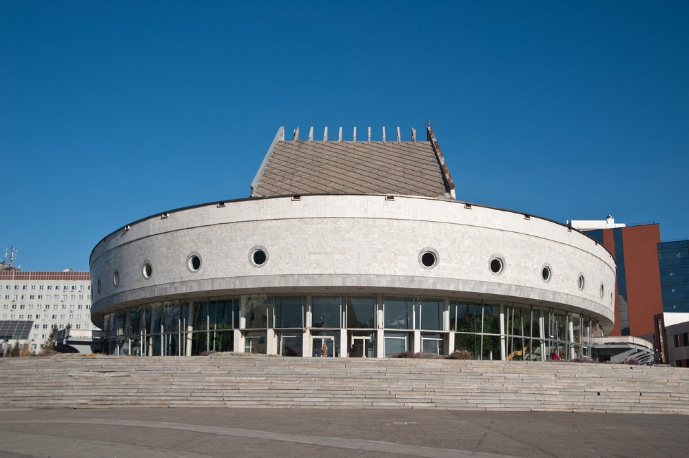 Новосибирский академический молодежный театр «Глобус»