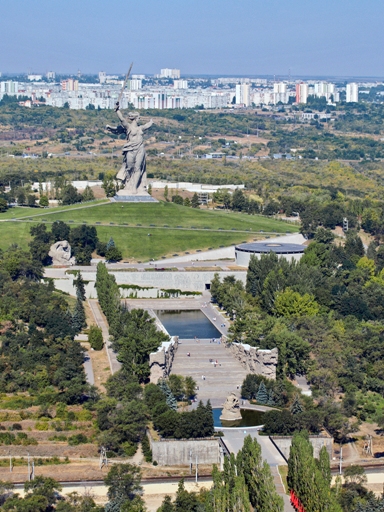 Мемориальный комплекс «Героям Сталинградской битвы» на Мамаевом кургане