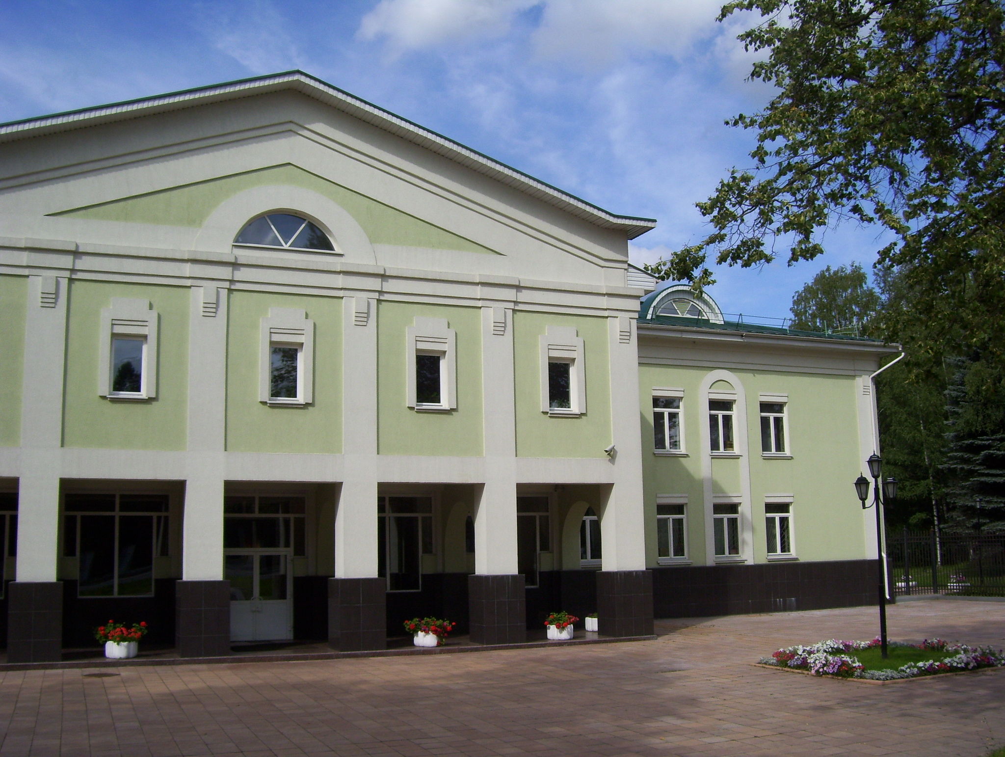 Концертно-выставочный комплекс музея-заповедника П. И. Чайковского